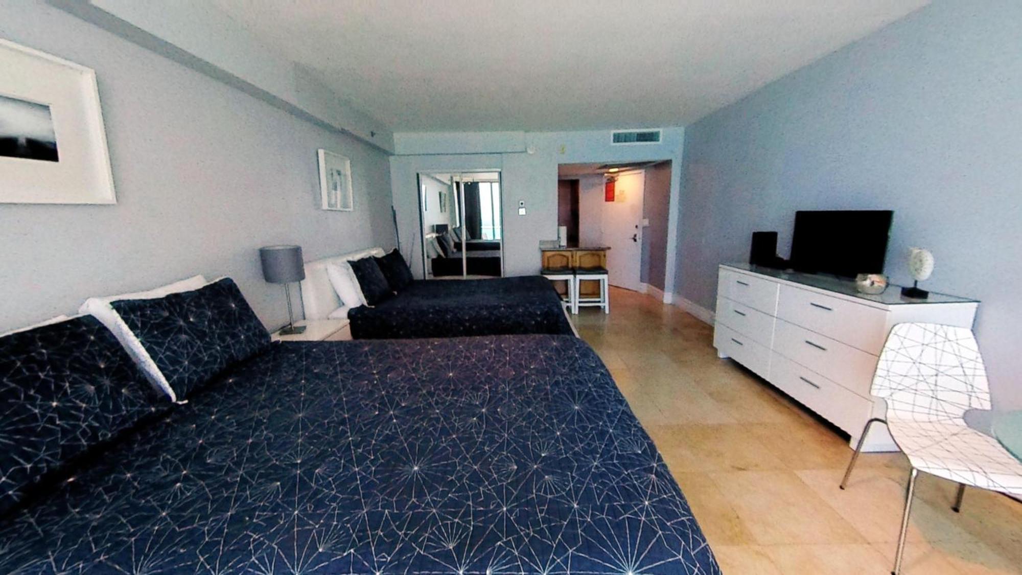 Castle 828 Oceanfront View With Balcony, Pool, Tennis, Beach Access And Free Parking! Miami Beach Habitación foto